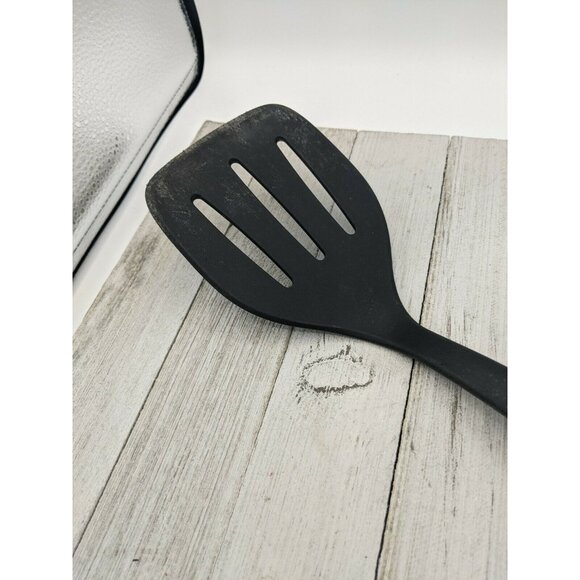 IMUSA 13 1/2" Slotted Black Nylon Spatula Flipper - Picture 3 of 7